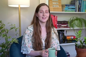female spokesperson actor spokesperson video spokesperson video presenter ugc
