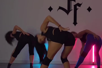 tiktok dance, viral dance video, twerk dance, choreography, reels video dance