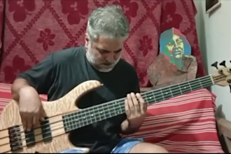 be your professional online bass guitar teacher and coach