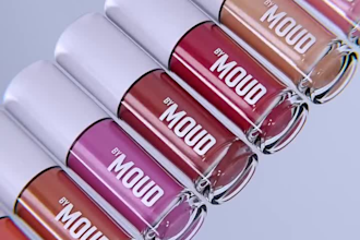 create 3d cosmetic product animation for skincare, beauty and luxury brands