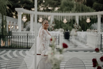 create a smooth, emotional and engaging video