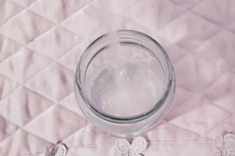 do relaxing female asmr whispering and tapping for sleep
