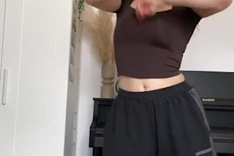 do viral tiktok video dance, group dance, tik tok video, afro dance
