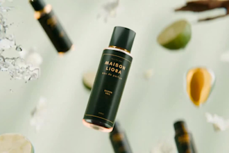 create 3d perfume animation, 3d model realistic bottle render, cosmetic cgi ads