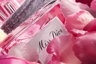 3d cosmetic, skincare, perfume and beauty product animation