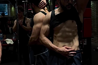 design a custom fitness program for fat loss and muscle gain