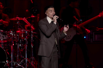 do reggaetón latin rnb male singer and vocalist