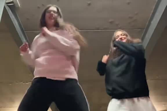do tiktok dance video, group dance, viral dance video, choreography, reel dance