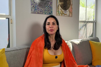 do online guided meditation sessions in spanish