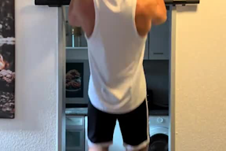 design a custom bodyweight and hybrid workout program for you