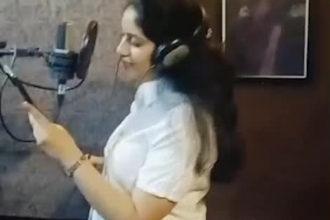 hindi female vo artist