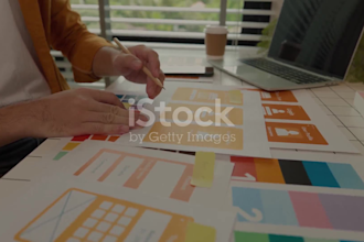 design a powerpoint presentation, investor pitch deck, edutech