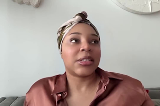 human female spokesperson english actress video testimonial product review vid