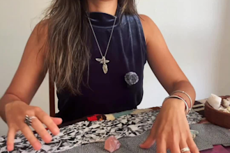 provide intuitive oracle guidance for love, career and life
