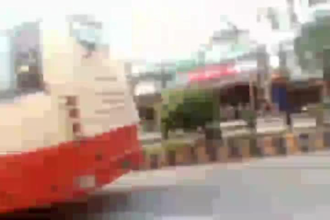 make viral bus videos