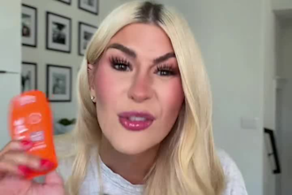 female spokesperson testimonial human ugc selfie video ads