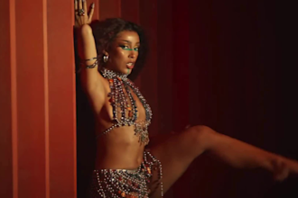 do pop hip hop rnb female singer and vocalist