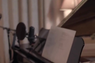 write and sing professional musical theatre, vocal pop and christmas songs