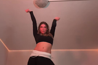 create viral dance choreography, twerk dance, tiktok, choreography dance shuffle