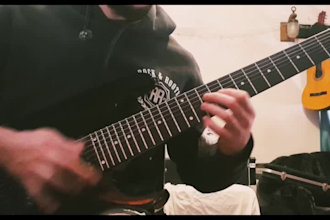give personalized guitar lessons in spanish