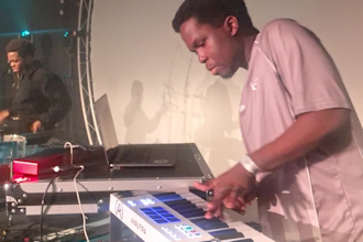 teach you how to play the piano efficiently