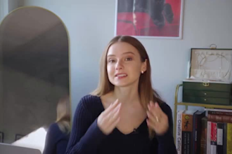 create testimonial selfie video spokesperson video ugc spokesperson review actor