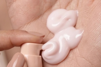 create luxury skincare commercial with c4d redshift that sells