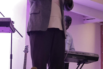 sing, write and create harmonies to your song