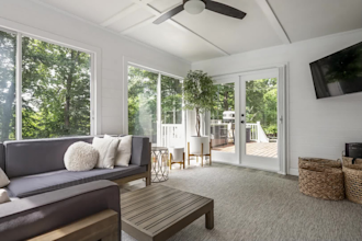 edit standard real estate photos 4 to 6 hours