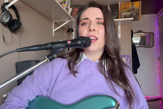 be a professional female vocalist english or spanish