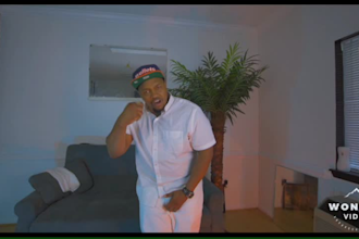 ghostwrite a 4 or 8 bar hook chorus for your rap hiphop track