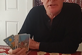 give a personal tarot card reading on video
