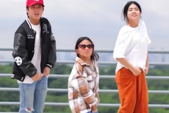 do tiktok dance, shuffle dance, group choreography dance video to your music