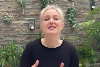 add subtitles or caption your video with emoji and sound effect