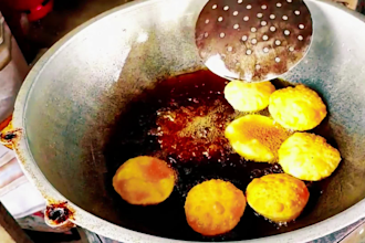 record 4k city walk, street food or village cooking videos