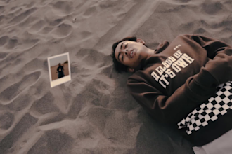 edit floating polaroid photo vfx for your video