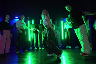 dance with my group and make tiktok choreography dance video