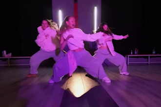 do attractive twerk dance, viral group dance, choreography, groupdance, shuffle