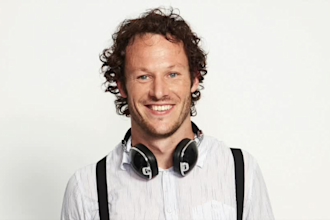 record a professional 60 second voiceover