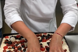 teach you how to bake various bread and pastry desserts and share my recipes