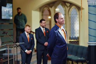 film and tell the story of your wedding day in the UK