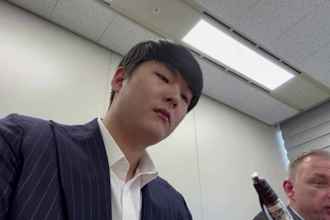 be the english to korean interpreter you are looking for