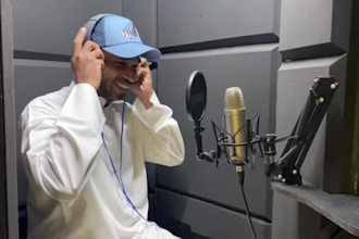 do voiceover, emirati and original arabic plz lets talk first