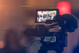 be your greenscreen actor