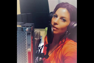 record the best bilingual voiceover english spanish
