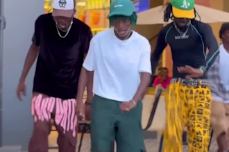 tik tok dance video, trending choreography hip hop group dance to song