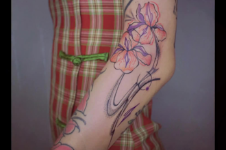 create especial line flow tattoo that moves with your body