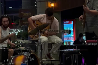 teach some great guitar lessons about mpb and jazz