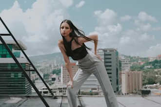 be your professional female model for lifestyle, fashion, or product photography