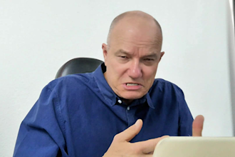 be your professional video spokesperson for ecommerce product brands